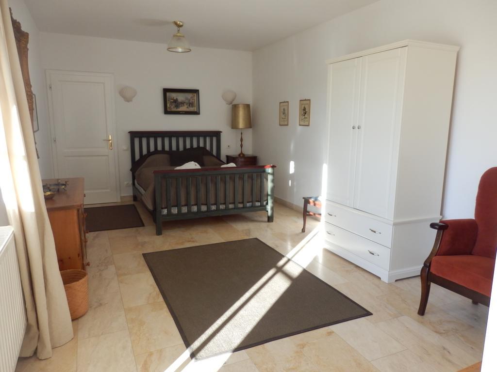 Hotel Liszkay Borkuria Monoszlo Esterno foto