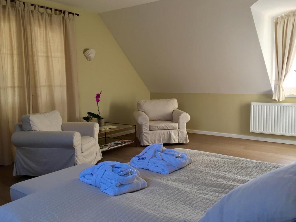 Hotel Liszkay Borkuria Monoszlo Esterno foto